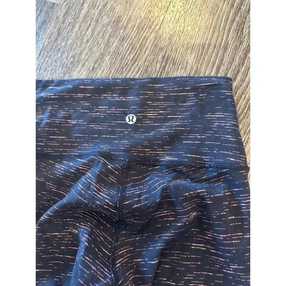 Lululemon Black and Pink Swift Speed High-Rise Yoga Leggings 4 - Picture 3 of 4